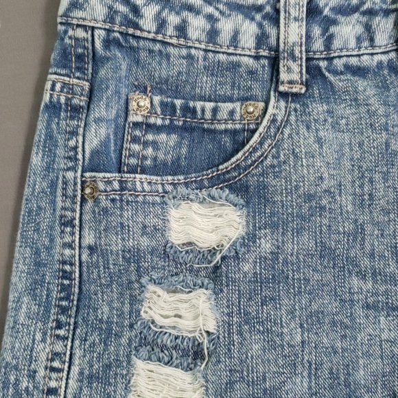 MUDD shorts - Picture 5 of 10